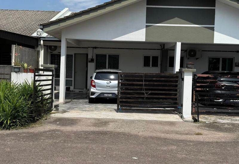 BANDAR SATELITE MUADZAM SHAH