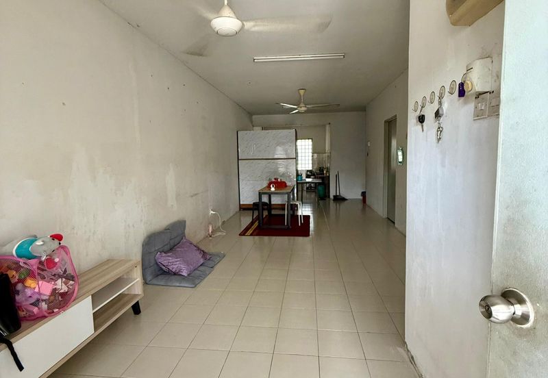 BANDAR SATELITE MUADZAM SHAH