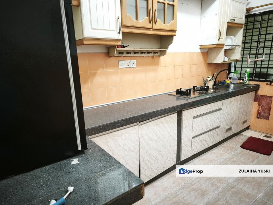 [3Biji Kereta]Taman Ghulan Gong Pauh Kemaman, Terengganu, Kemaman