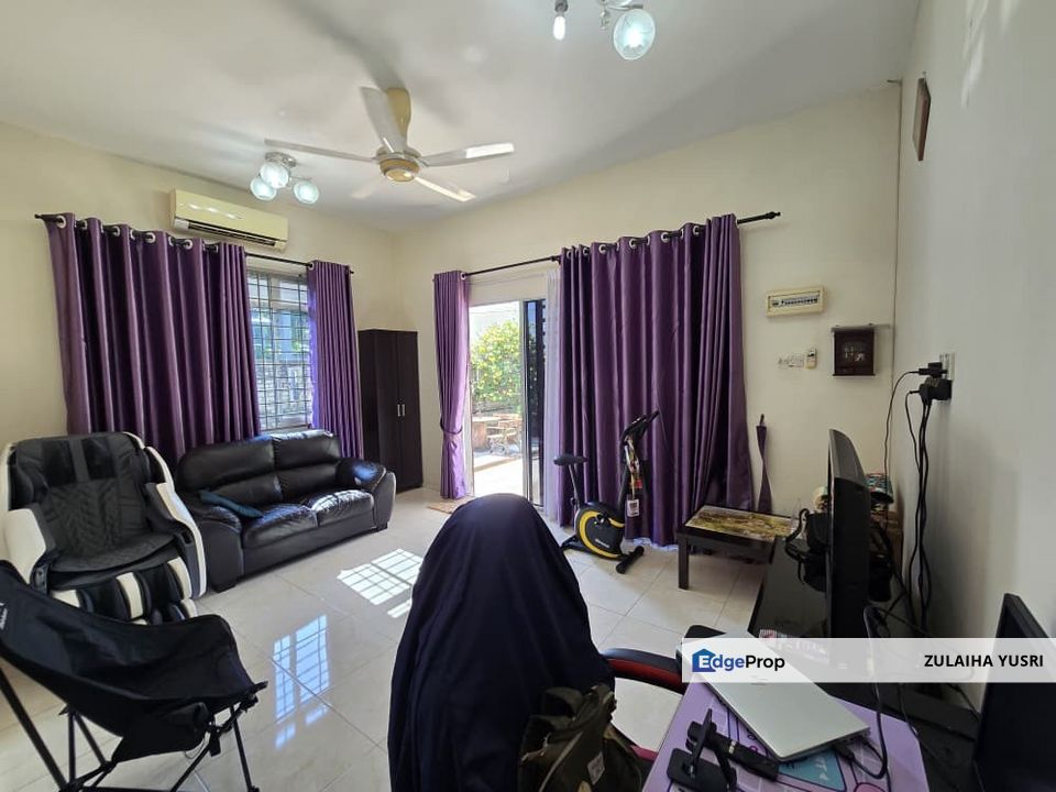 Semi-D Taman Kristal Sungai Karang Darat Kuantan, Pahang, Kuantan