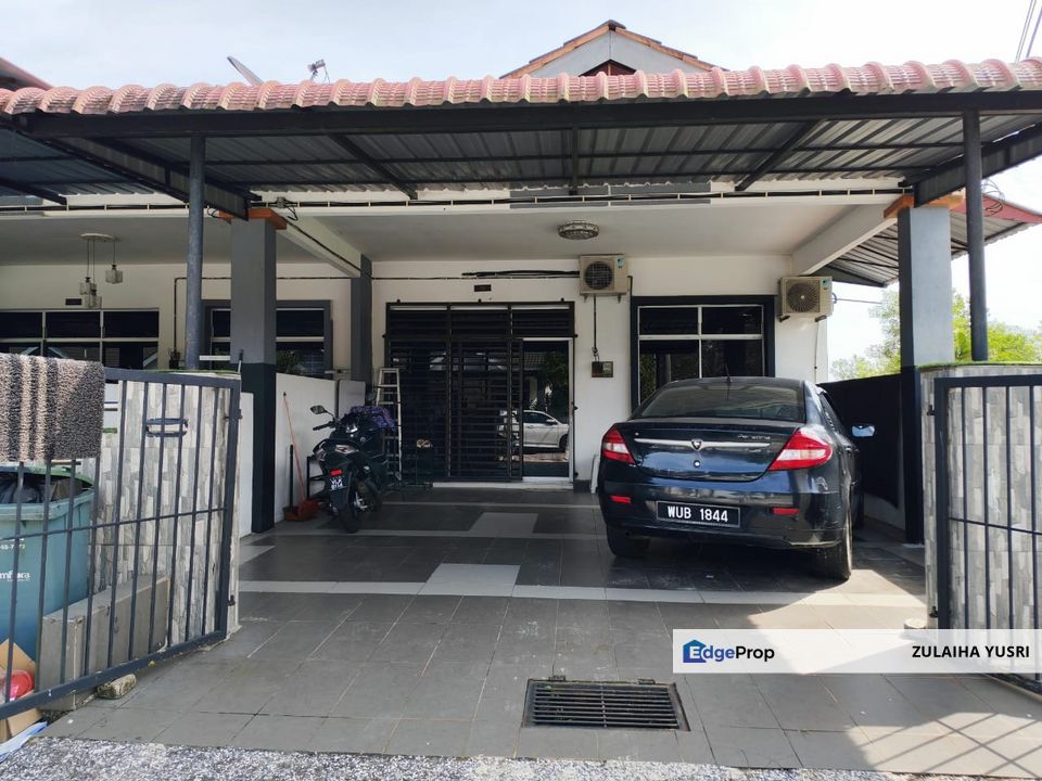 Endlot 1 1/2 Storey Cherating Kuantan, Pahang, Balok