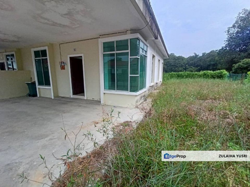 [Cornerlot]Semi-D Taman Keledang Aman Pekan, Pahang, Pekan