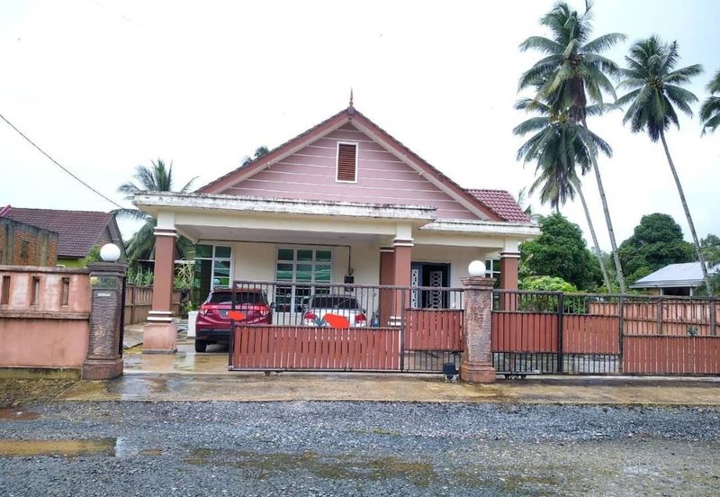 BUNGALOW KAMPUNG TEMBING TEMBAH PAKA TERENGGANU 