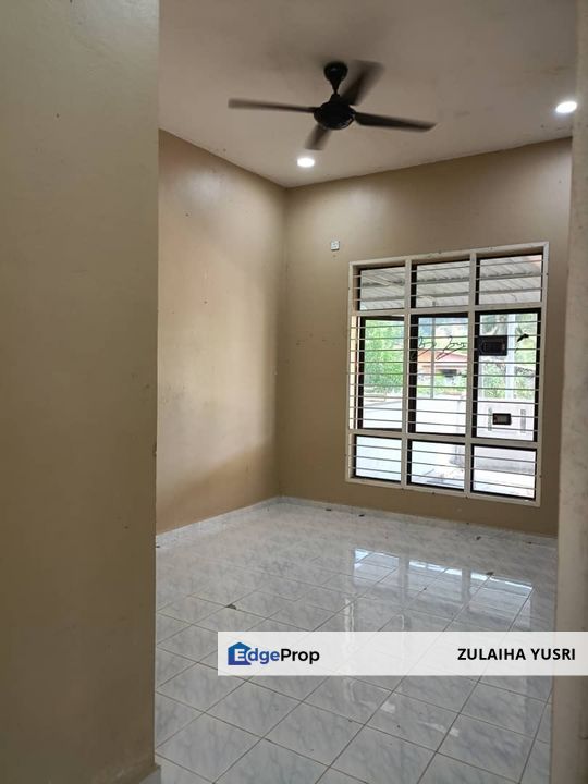 Semi-D Tebing Tembah Paka , Terengganu, Paka