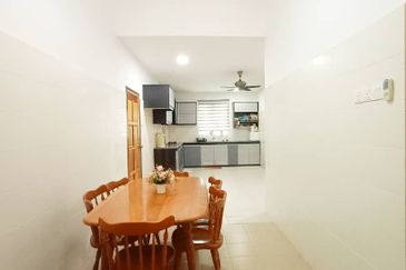 TAMAN BATU HITAM DAMAI