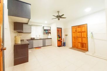 TAMAN BATU HITAM DAMAI