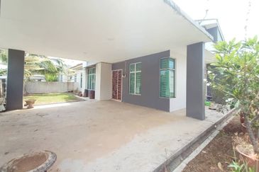 TAMAN BATU HITAM DAMAI