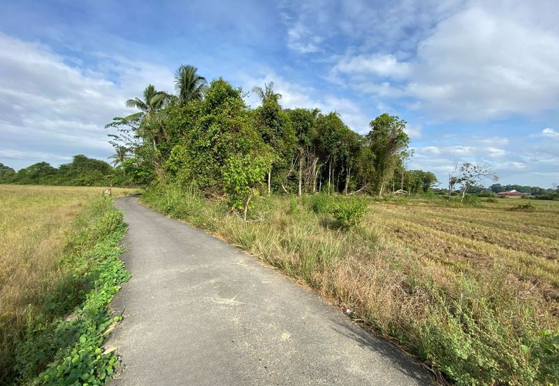 TANAH LOT DI KG BIAH, PEROL KOTA BHARU