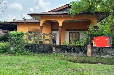 KAMPUNG CHENGAL LEMPONG