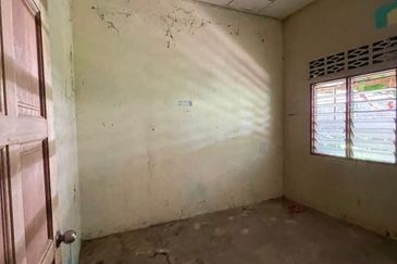 KAMPUNG CHENGAL LEMPONG