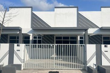 TAMAN PANDAN AMAN PECAHAN LOT 40619