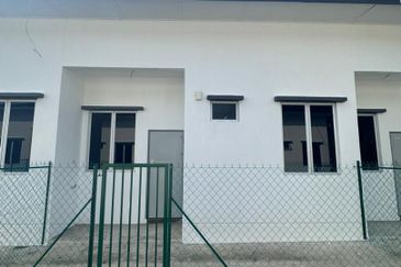 TAMAN PANDAN AMAN PECAHAN LOT 40619