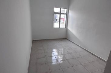 TAMAN PANDAN AMAN PECAHAN LOT 40619