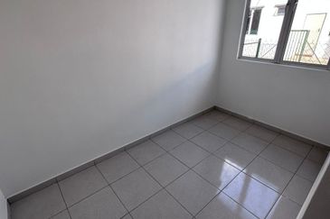 TAMAN PANDAN AMAN PECAHAN LOT 40619