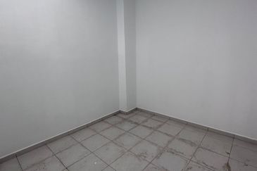 TAMAN PANDAN AMAN PECAHAN LOT 40619