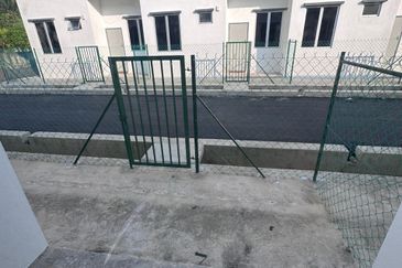 TAMAN PANDAN AMAN PECAHAN LOT 40619