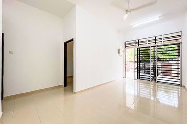 TAMAN KEMPADANG AMAN