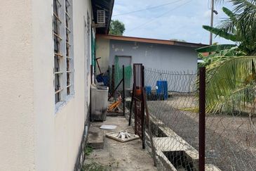 Endlot Taman Mesra Pekan