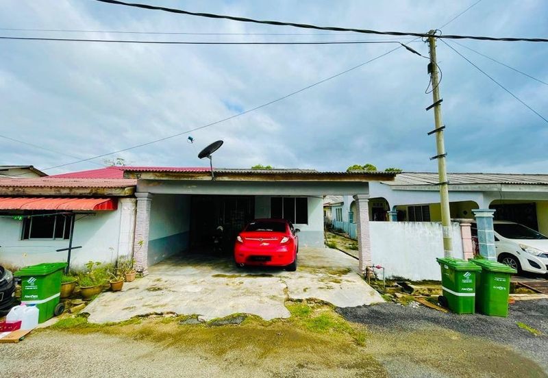 Taman Sri Pekan Nanas