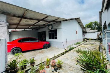 Taman Sri Pekan Nanas