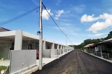 TAMAN ALOR ARA MAWAR