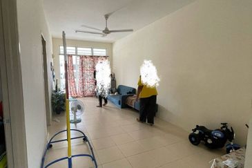 TAMAN GAMBANG DAMAI/DESA HIJAUAN