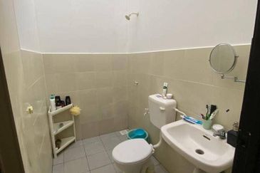 PERKAMPUNGAN GAMBANG JAYA (TAMAN RAKYAT)