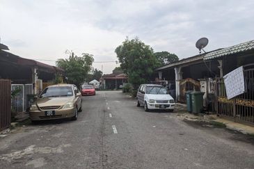 PERKAMPUNGAN SUNGAI ISAP JAYA