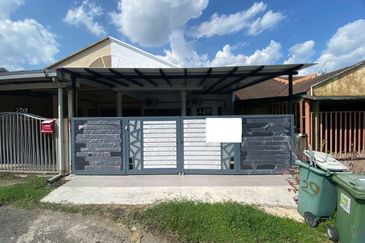 Taman Seri Mahkota Aman