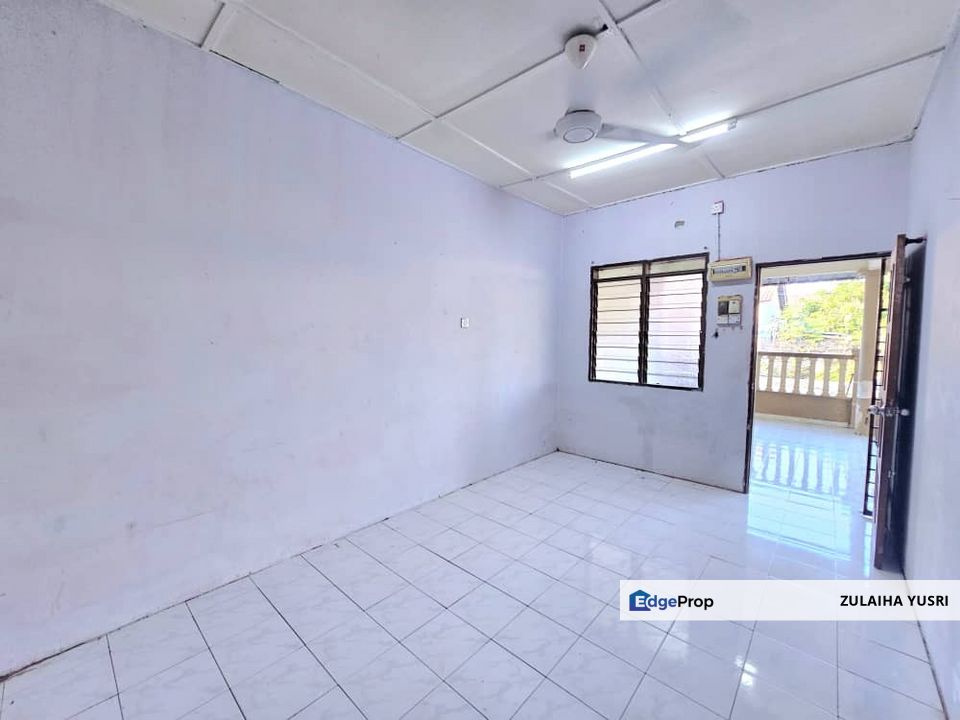 Low Cost Semi-D Kampung Padang Kuantan, Pahang, Kuantan
