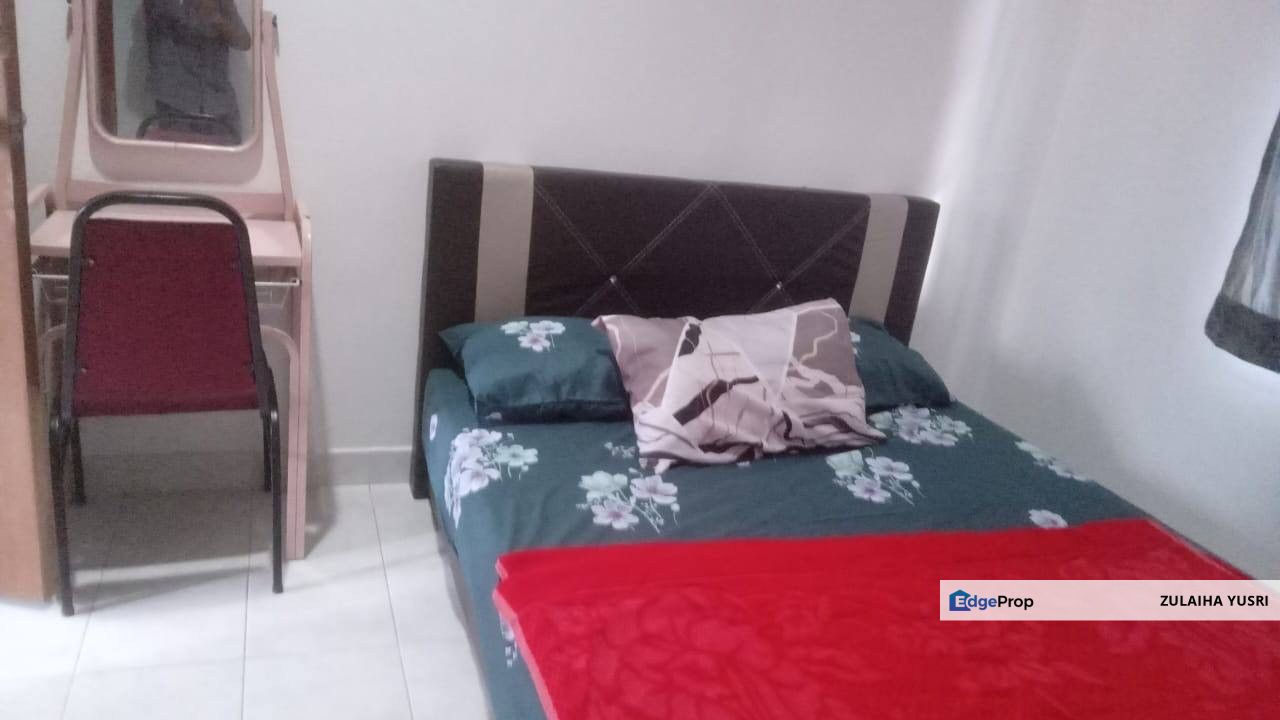 Banglo Tanjung Api Kuantan Near Teluk Cempedak, Pahang, Kuantan