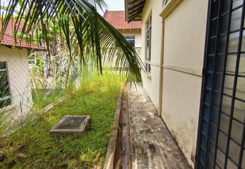 TAMAN BATU HITAM DAMAI