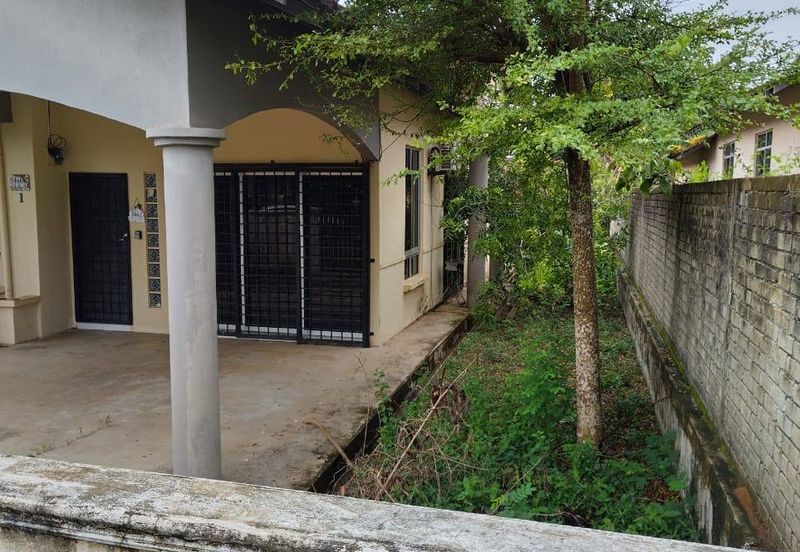 TAMAN BATU HITAM DAMAI