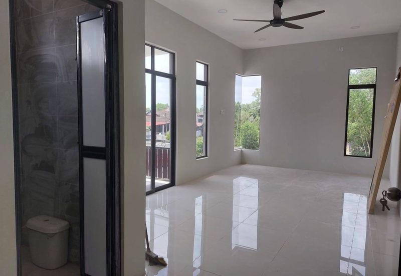 Semi-D Kg Telaga Batin Kuala Nerus Terengganu