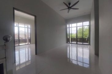 Semi-D Kg Telaga Batin Kuala Nerus Terengganu