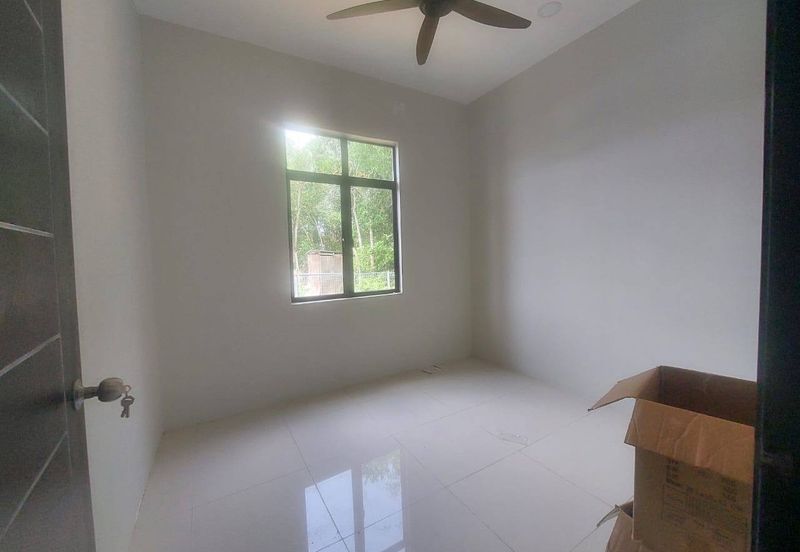 Semi-D Kg Telaga Batin Kuala Nerus Terengganu