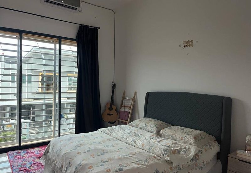 SENTRAL RESIDENCE @ TRIANG