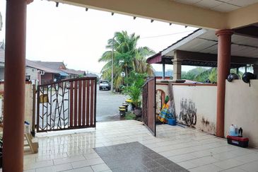 TAMAN BATU HITAM DAMAI