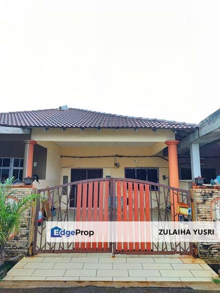 Taman Batu Hitam Kuantan, Pahang, Kuantan