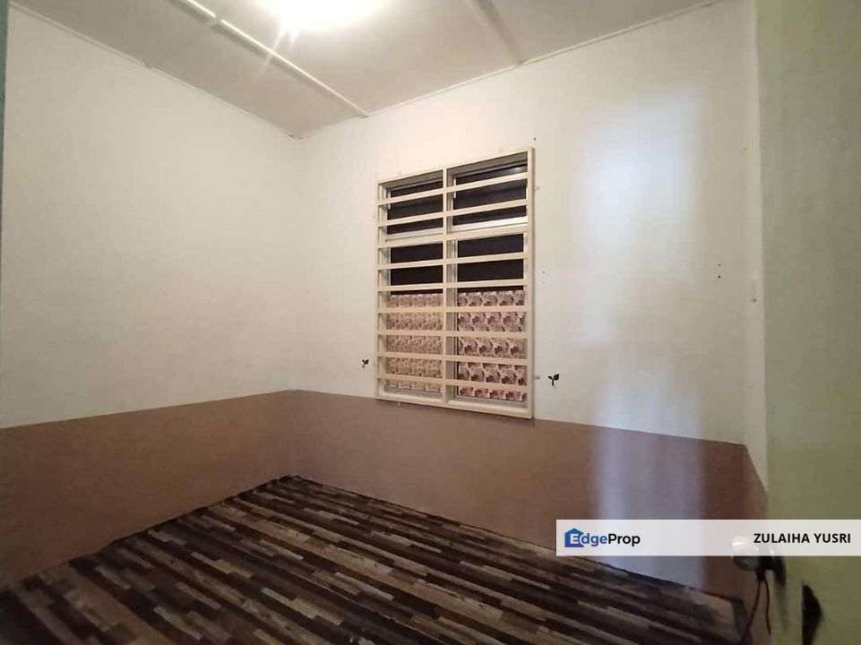 Semi-D Taman Sepekan Makmur, Pahang, Pekan