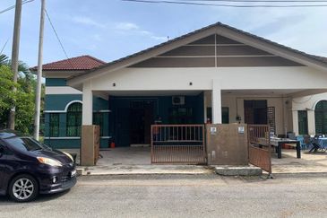 PERUMAHAN TANAH PUTIH PEKAN