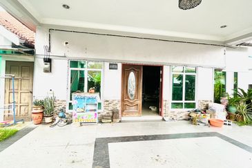 TAMAN GAMBANG DAMAI/DESA HIJAUAN