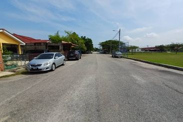 PERMATANG BADAK PERDANA (P/LOT 4045)