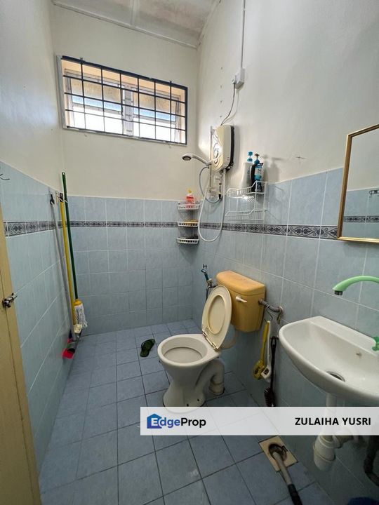 Semi-D Taman Perdana 2 Peramu Pekan, Pahang, Pekan