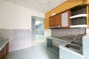 Taman Seri Mahkota Aman