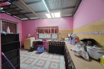 Taman Safiah Murni Padang Mengkuang Terengganu