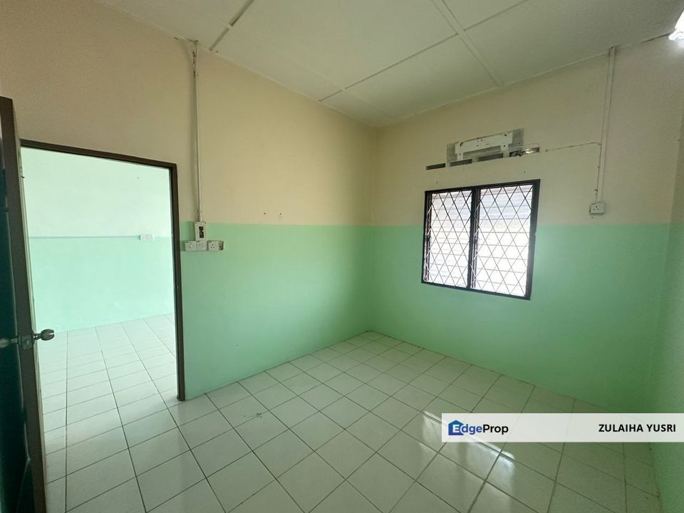 Semi-D Taman Jambu Pekan, Pahang, Pekan