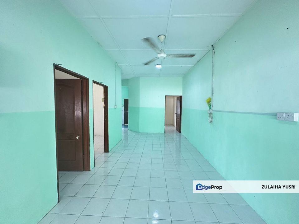 Semi-D Taman Jambu Pekan, Pahang, Pekan