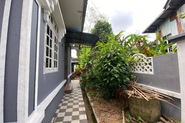 Kampung Tok Kaya Kiri