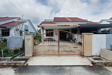 TAMAN IMPIANA ROMPIN